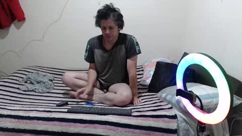 jade y noah online show from September 2025 11:15:01 AM