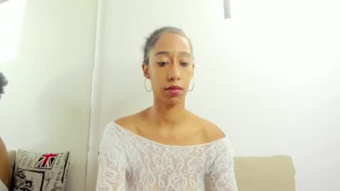 Jade smile online show from September 2025 04:23:02 PM