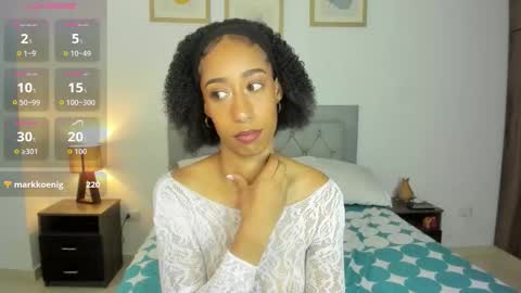 Snapshot of jade_obi chatting on December 2025 02:45:02 PM Jade smile online show from December 2025 02:45:02 PM