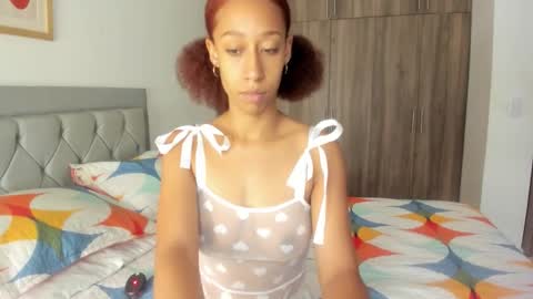 Snapshot of jade_obi chatting on January 2026 03:15:01 PM Jade smile online show from January 2026 03:15:01 PM