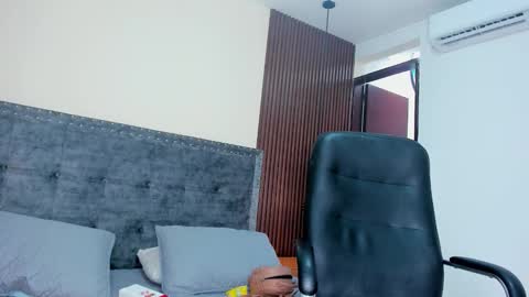 Snapshot of jade_scarllet chatting on February 2026 01:42:01 PM karlla scarlet online show from February 2026 01:42:01 PM