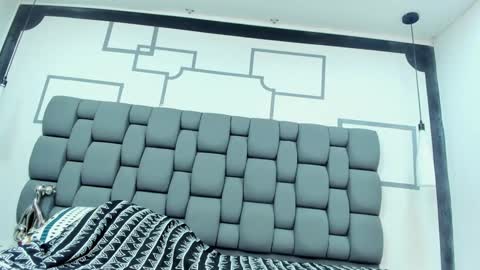 Jade  online show from January 2025 11:00:02 AM