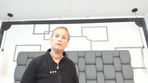 Jade  online show from October 2025 11:30:02 AM