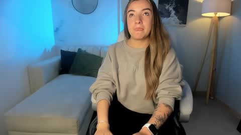 jade_vela online show from September 2025 07:15:01 PM