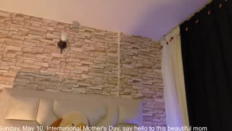 Snapshot of jade_white_ chatting on May 2026 12:33:02 PM jade white online show from May 2026 12:33:02 PM