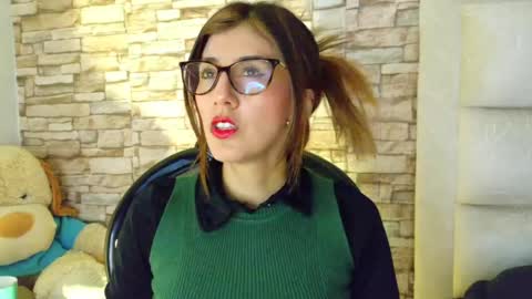 Snapshot of jade_white_ chatting on May 2026 12:58:01 PM jade white online show from May 2026 12:58:01 PM