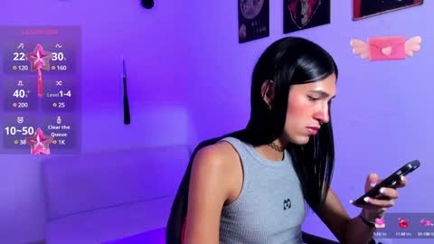 Snapshot of jadebenett chatting on December 2024 01:04:02 AM Jade Benett online show from December 2024 01:04:02 AM