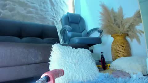 jadee__ online show from February 2025 09:16:01 AM