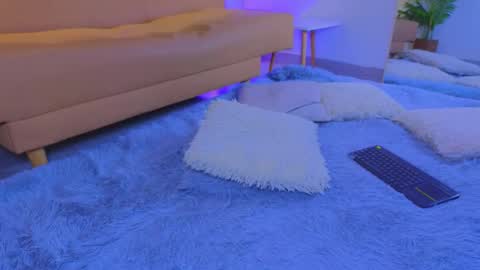 jadee__ online show from October 2025 01:06:01 AM