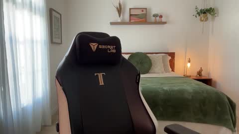 Jade Love online show from January 2026 07:29:01 PM