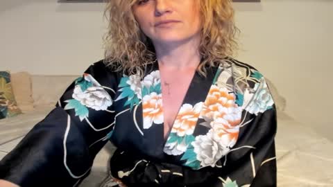 elena online show from January 2025 02:29:02 AM