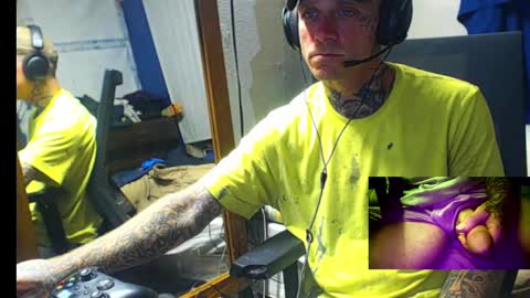 Snapshot of jake265897 chatting on September 2025 01:09:02 AM showingitoff online show from September 2025 01:09:02 AM