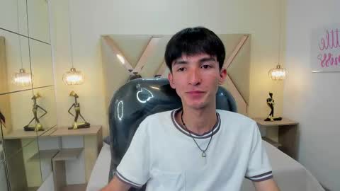 Snapshot of jake_evanss_ chatting on November 2025 01:10:02 PM JAKE online show from November 2025 01:10:02 PM