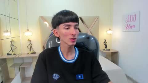 Snapshot of jake_evanss_ chatting on December 2025 01:31:02 PM JAKE online show from December 2025 01:31:02 PM