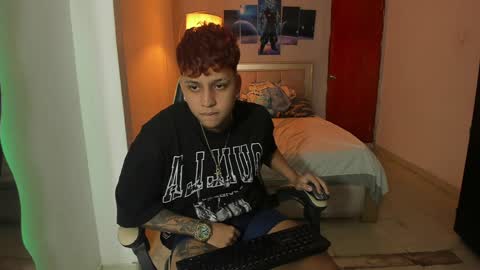 Snapshot of jake_pons chatting on December 2024 10:14:01 AM Jake Pons online show from December 2024 10:14:01 AM