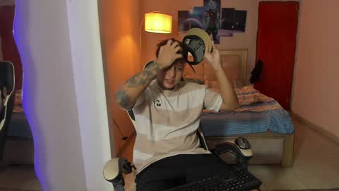 Snapshot of jake_pons chatting on January 2025 02:39:02 AM Jake Pons online show from January 2025 02:39:02 AM