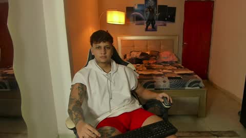 Snapshot of jake_pons chatting on February 2025 12:03:01 AM Jake Pons online show from February 2025 12:03:01 AM