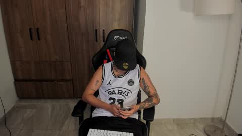 Snapshot of jake_pons chatting on October 2025 07:49:02 AM Jake Pons online show from October 2025 07:49:02 AM