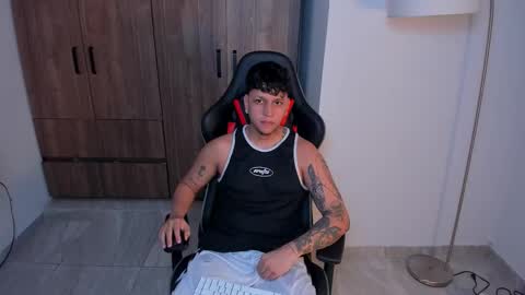 Snapshot of jake_pons chatting on November 2025 07:23:02 PM Jake Pons online show from November 2025 07:23:02 PM