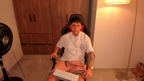 Snapshot of jake_pons chatting on February 2026 04:20:01 AM Jake Pons online show from February 2026 04:20:01 AM