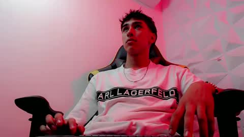 Snapshot of jake_tripp chatting on December 2024 04:34:02 AM jake_tripp online show from December 2024 04:34:02 AM