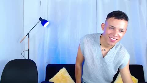 Snapshot of jakee_18 chatting on December 2025 03:10:01 PM Jake online show from December 2025 03:10:01 PM