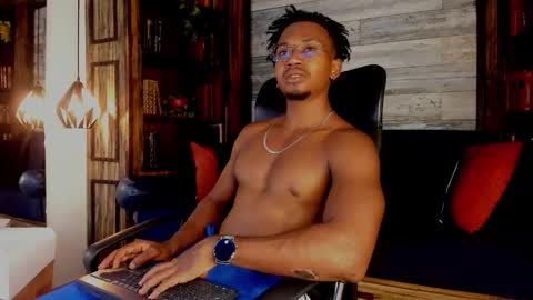   online show from December 2025 04:53:02 AM