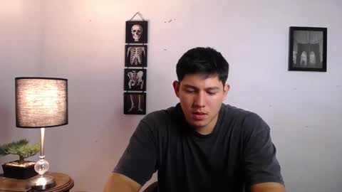 james_cr online show from November 2025 02:44:02 AM