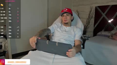 jamesdekker online show from October 2025 08:15:01 PM