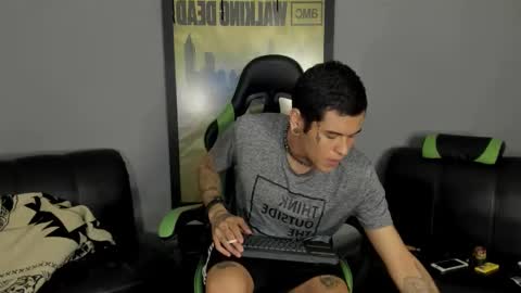 Snapshot of jamesinked_ chatting on February 2025 10:14:02 PM Jamesinked online show from February 2025 10:14:02 PM