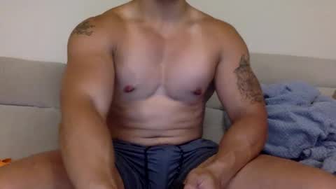 Snapshot of jamesmo820913 chatting on October 2025 01:43:02 PM jamesmo820913 online show from October 2025 01:43:02 PM