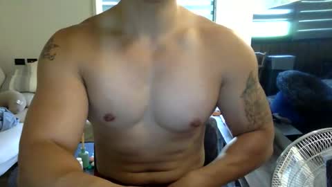 Snapshot of jamesmo820913 chatting on October 2025 03:28:02 AM jamesmo820913 online show from October 2025 03:28:02 AM