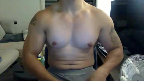 Snapshot of jamesmo820913 chatting on October 2025 10:38:01 AM jamesmo820913 online show from October 2025 10:38:01 AM