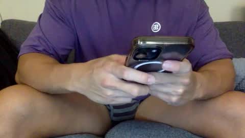 jamesmo820913 online show from January 2026 01:48:02 PM