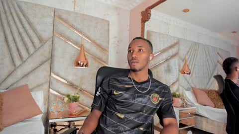 Snapshot of jamesparck chatting on January 2025 12:09:02 PM James online show from January 2025 12:09:02 PM