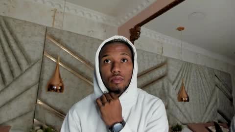 Snapshot of jamesparck chatting on March 2025 01:03:02 PM James online show from March 2025 01:03:02 PM