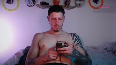 jamesss____ online show from November 2025 06:19:01 PM
