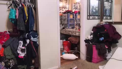 Bootyshows online show from November 2025 12:27:02 PM