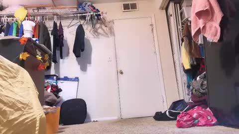 Bootyshows online show from November 2025 12:27:02 PM