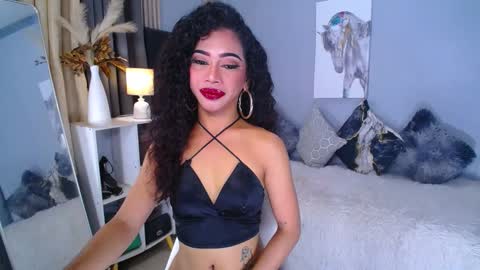 Snapshot of janemonet chatting on February 2025 02:37:02 AM janemonet online show from February 2025 02:37:02 AM