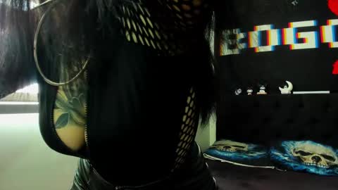 Snapshot of janna_ink chatting on February 2025 08:22:02 PM      online show from February 2025 08:22:02 PM