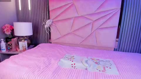 Snapshot of jannacasey chatting on November 2025 01:40:01 AM Janna Casey online show from November 2025 01:40:01 AM