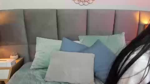 Janne for u online show from September 2025 03:57:01 PM