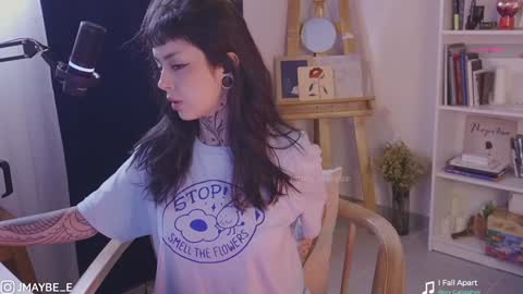   jmaybe e online show from January 2025 03:02:01 PM