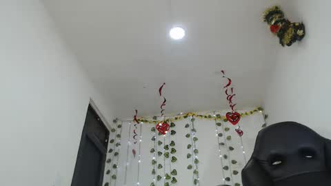 Monik online show from March 2025 01:09:01 PM