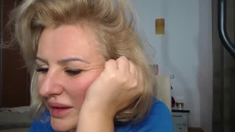 jaqueline88 online show from December 2024 03:17:01 PM