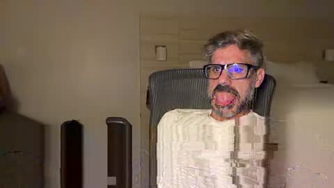 Snapshot of jareth_returns chatting on April 2026 12:50:02 AM jareth_returns online show from April 2026 12:50:02 AM