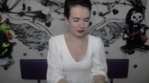 JasmineKouch online show from October 2025 06:41:02 AM