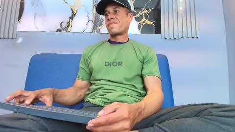 Jason online show from February 2026 07:32:02 PM