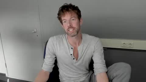 Snapshot of jasonberg29 chatting on April 2026 01:16:02 PM Jason online show from April 2026 01:16:02 PM